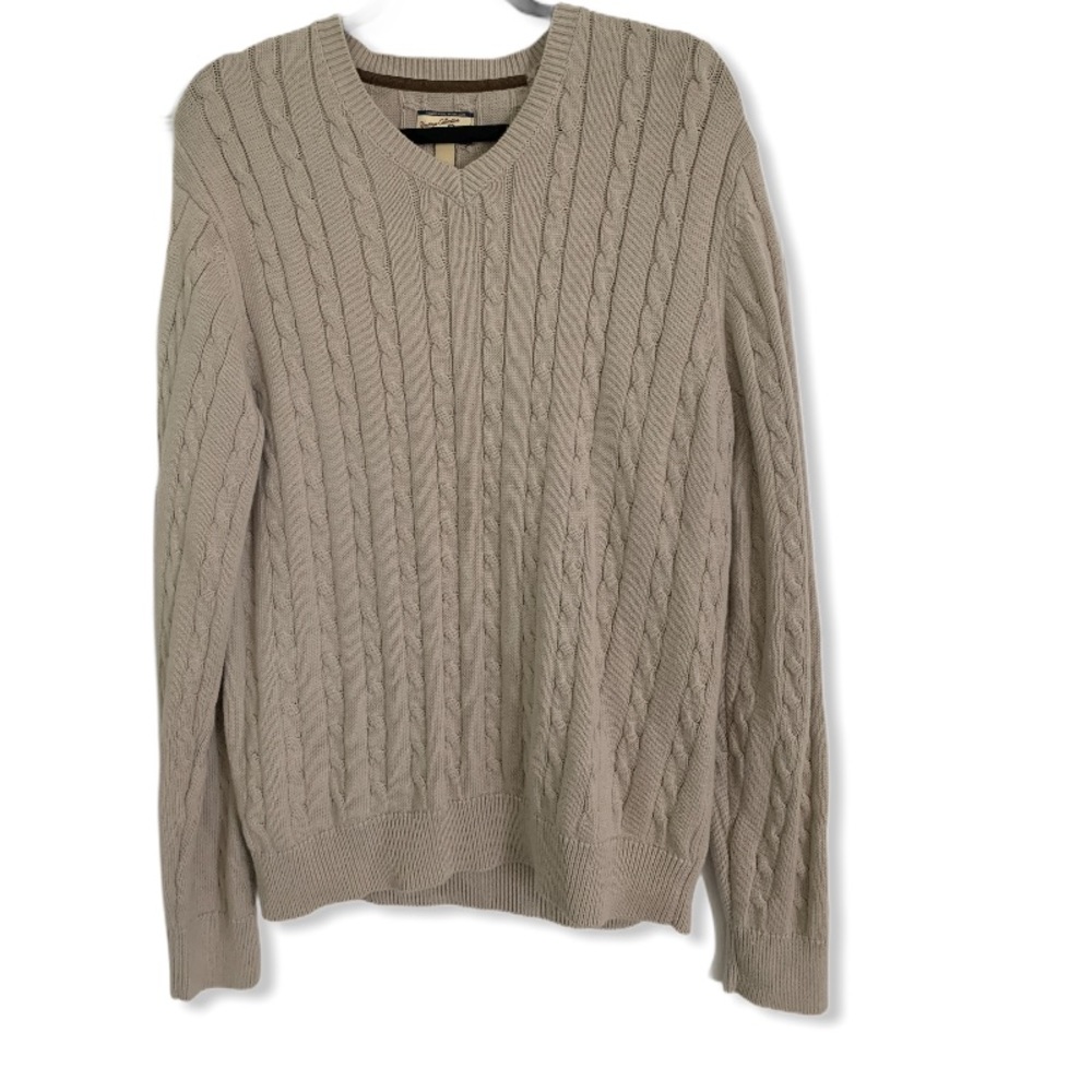 Vintage men’s v-neck sweater size medium